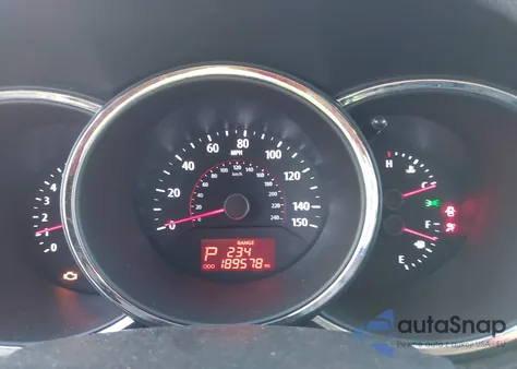 2012 Kia Sorento Lx z USA, uszkodzony, nr VIN 5XYKTDA64CG302349